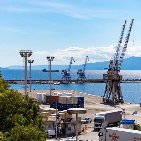 Apartments Harbour View Rijeka Exteriör bild